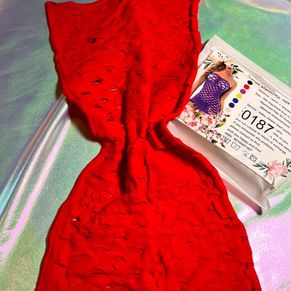 New red one piece Bodysuit - Picture 3 of 6
